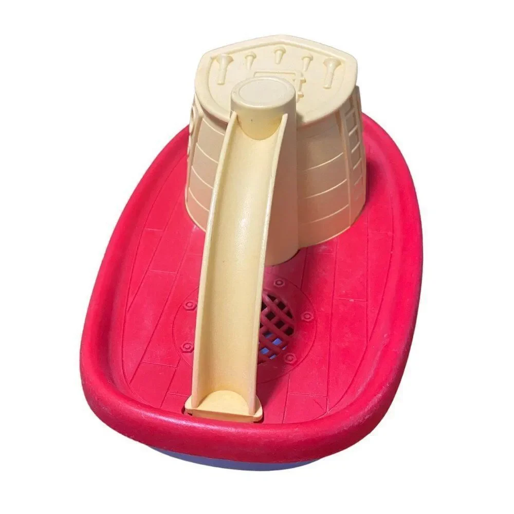 Green Toys Tug Boat, USA Made and of 100% Recycled Plastic Milk Jugs